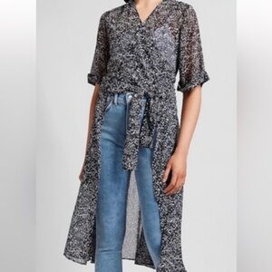 Express tie front flowy wrap‎ kimono m/l